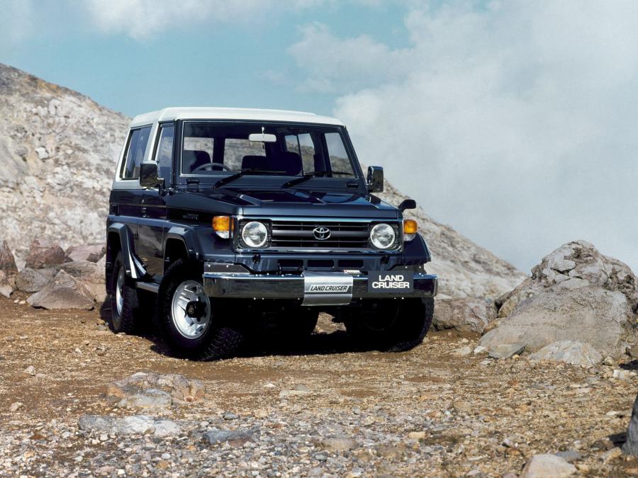  Toyota Land Cruiser 70 (HZJ73V) 1990 года  (фото 4 из 8)